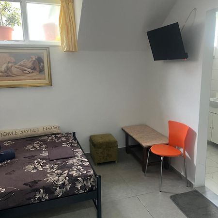 Centrally Located Private Rooms Heraklion  Екстер'єр фото