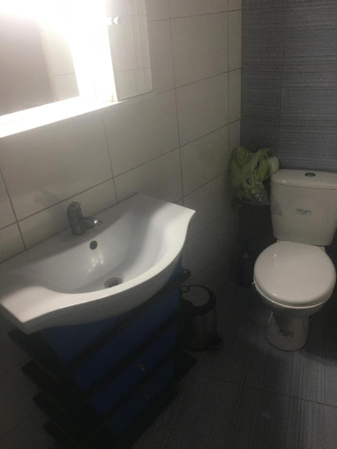 Centrally Located Private Rooms Heraklion  Екстер'єр фото